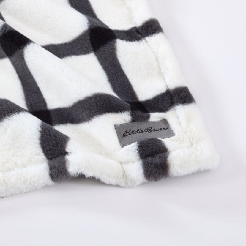 Bunkhouse Plaid Sherpa Reversible Throw Blanket