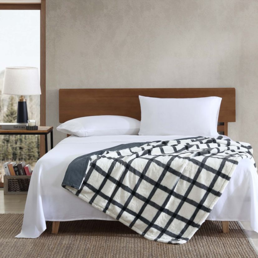 Bunkhouse Plaid Sherpa Reversible Throw Blanket