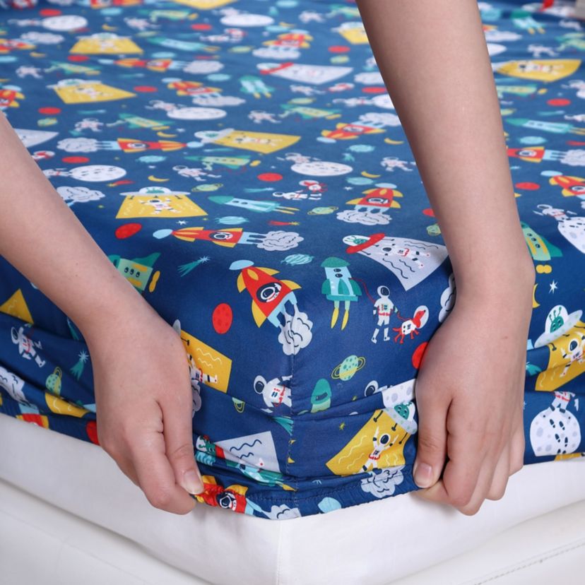 Space Kids Ultra Soft Microfiber 4 Piece Sheet Set