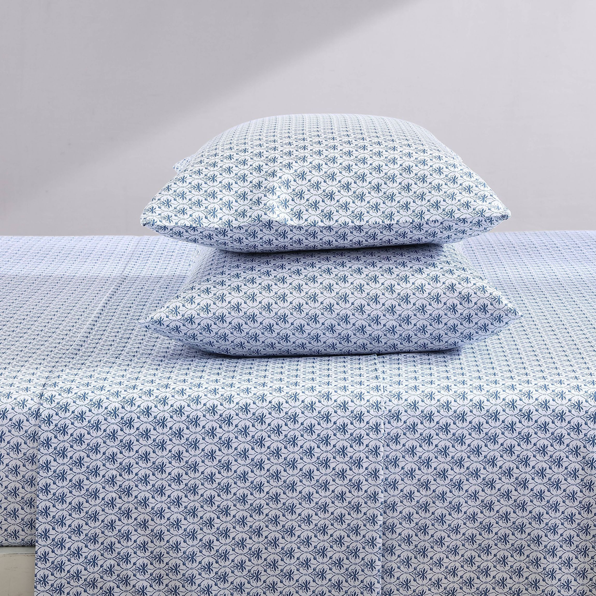 Rosemarie 100% Cotton 300 Thread Count Sateen- 4 Piece- Sheet Set, Blue- King