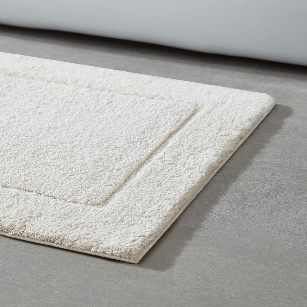 Essence Solid White Bath Rug Set-2 Piece