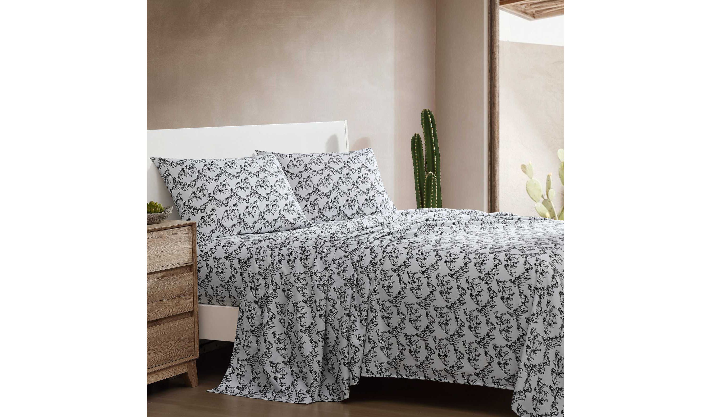 Mustangs Microfiber Sheet Set