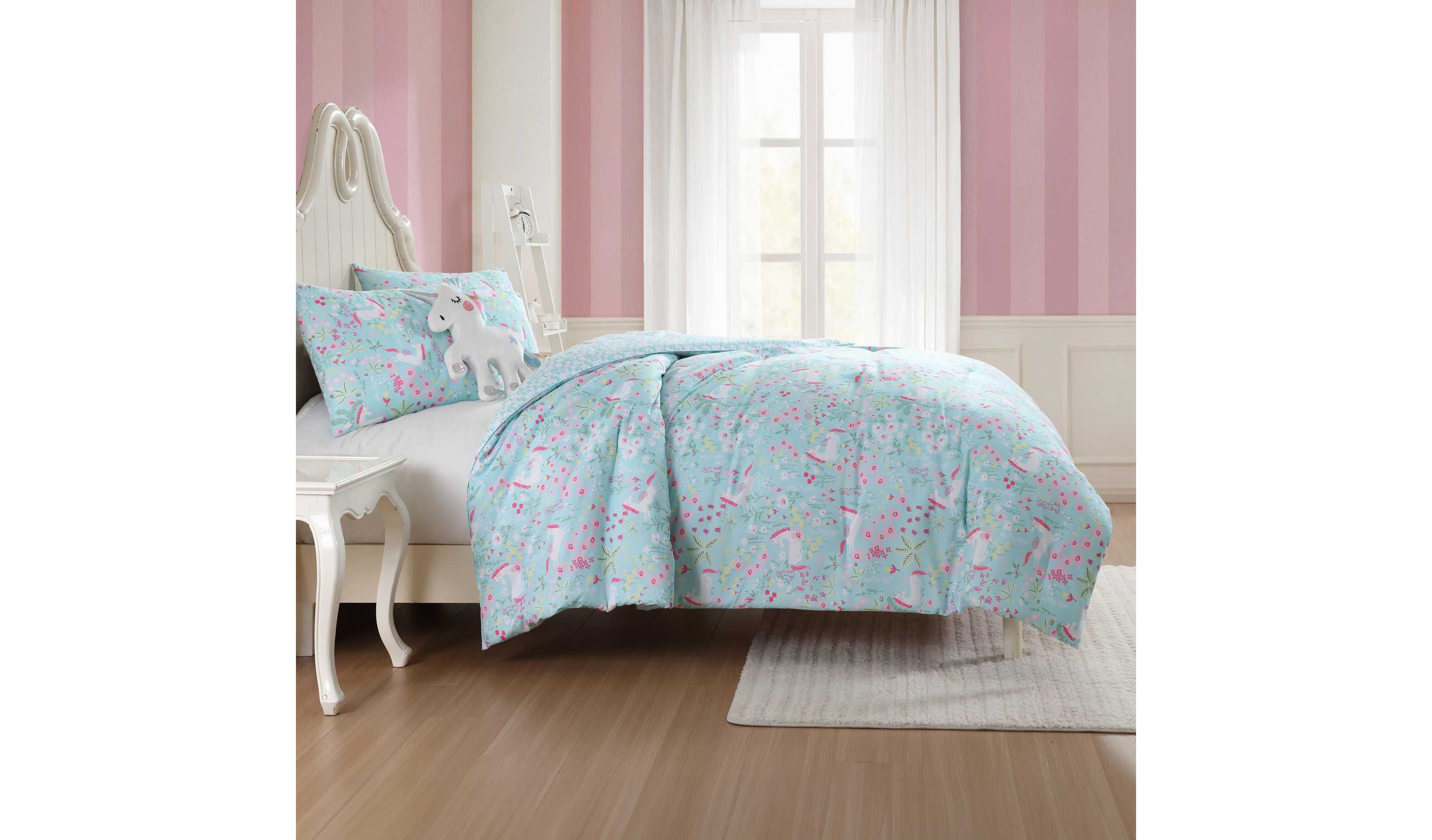 Magical Unicorns Microfiber Comforter Sham Bonus Set