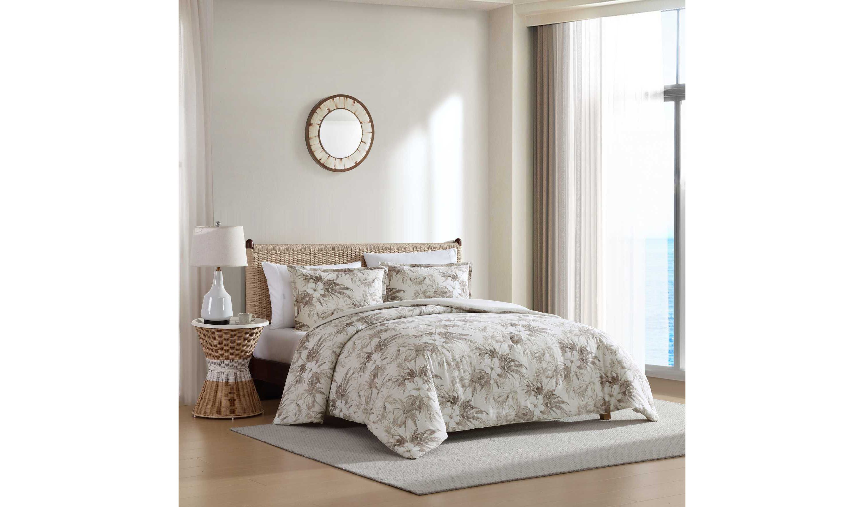 Beachway Blooms  Comforter-Sham Set