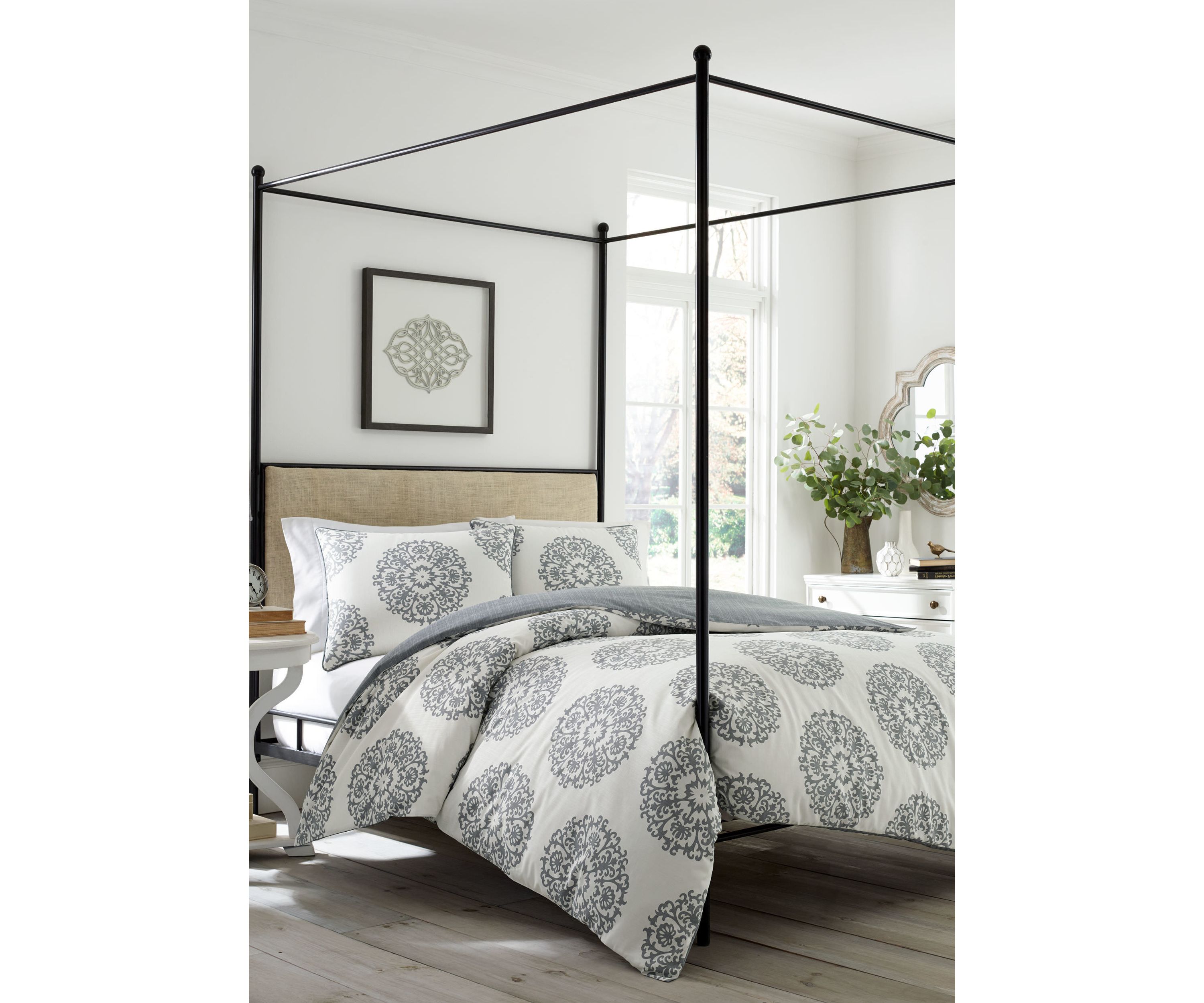 Bristol Comforter Set