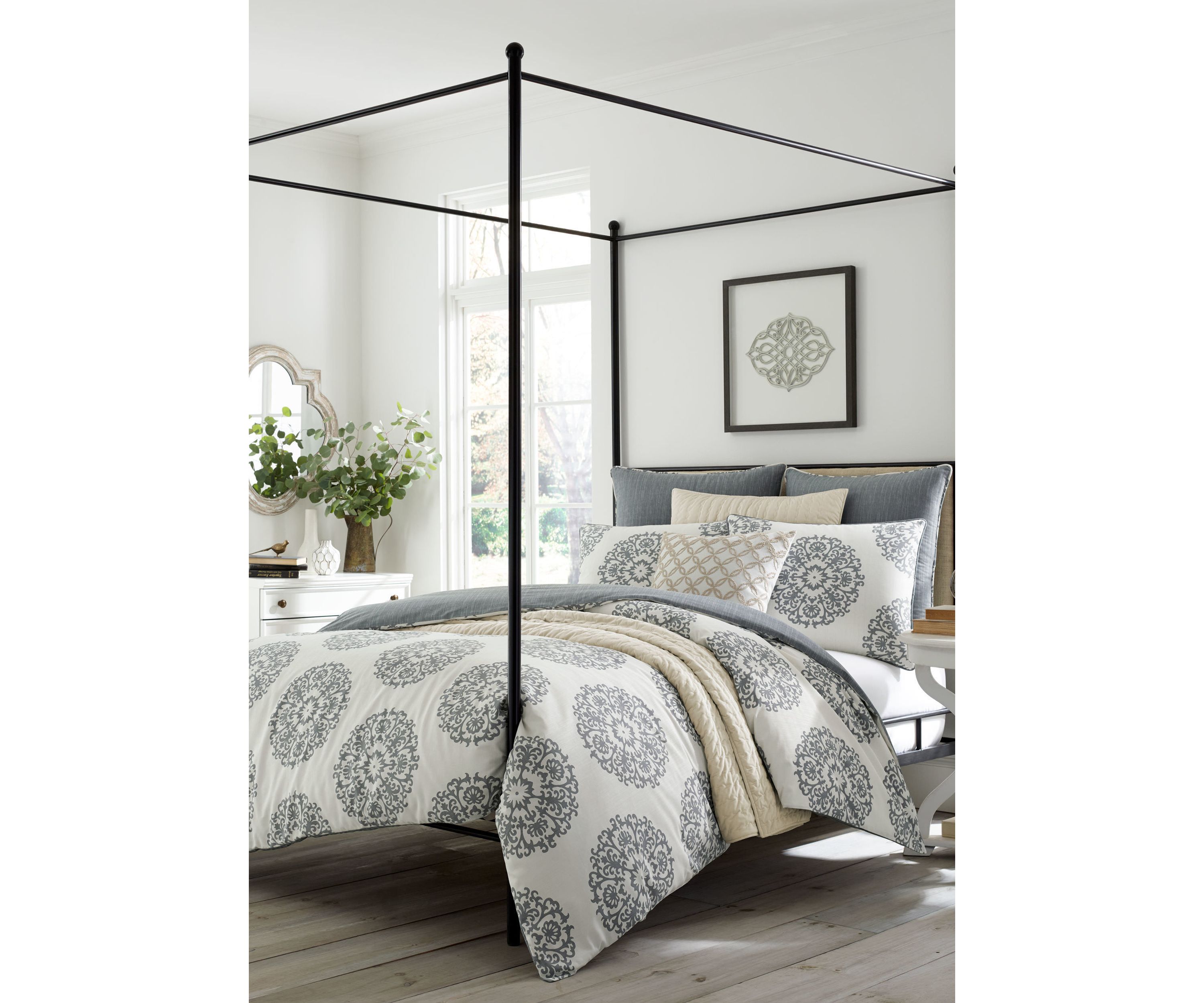 Bristol Comforter Set