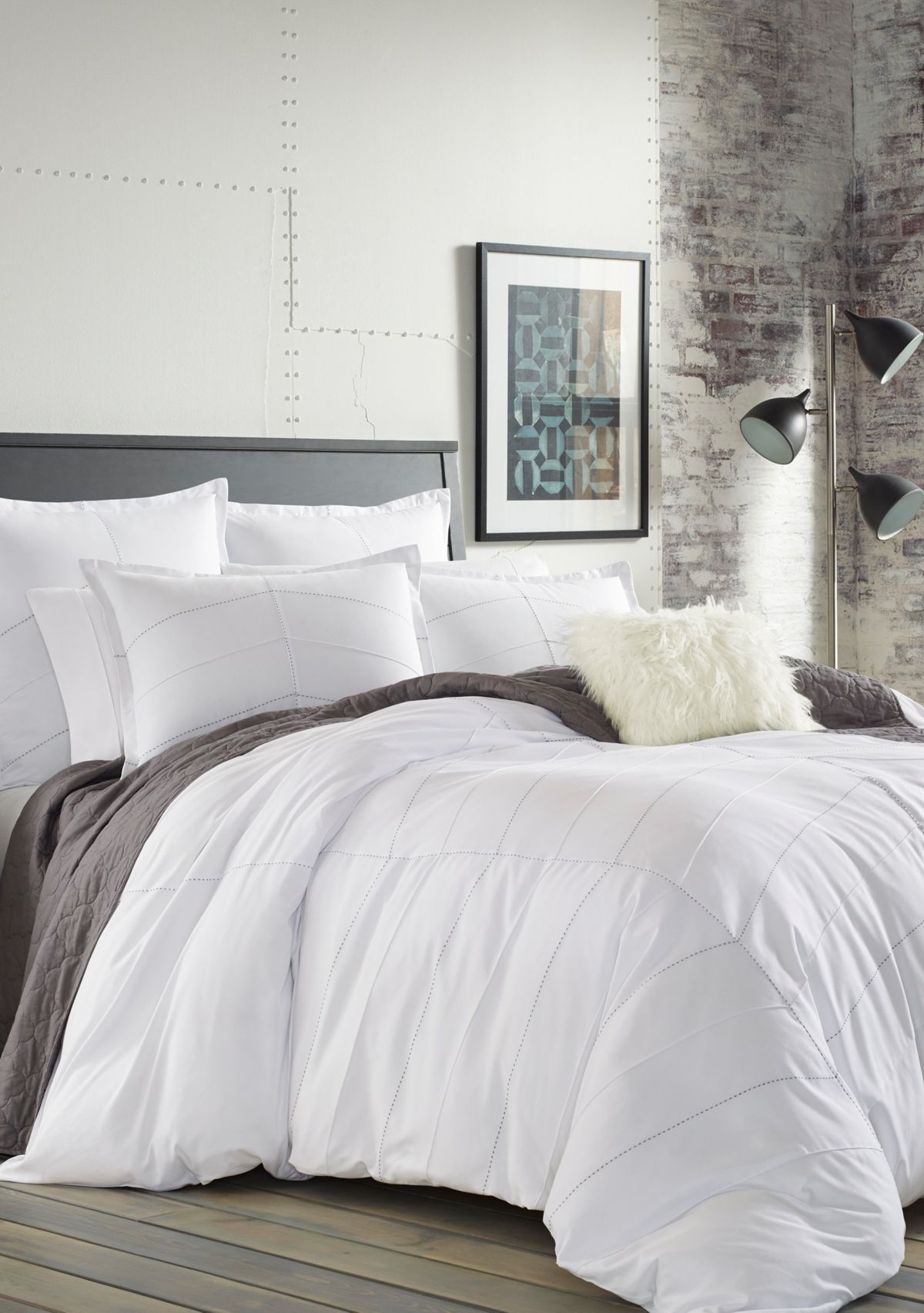 Courtney Comforter Set