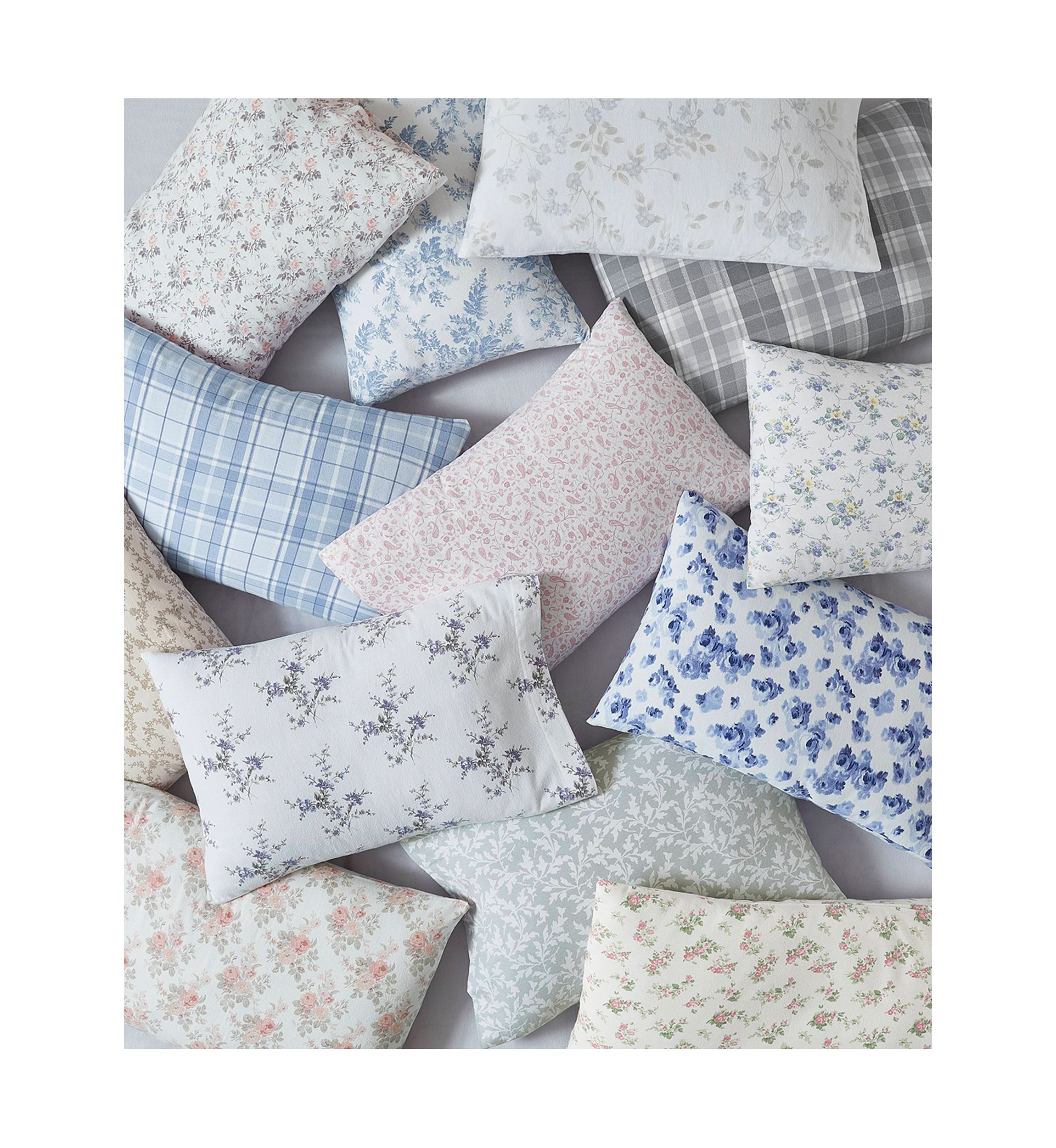 Crestwood 4-Piece Pastel Floral Flannel Sheet Set