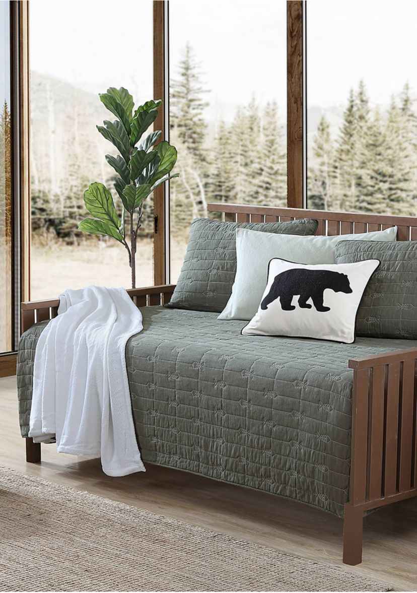 Troutdale Solid 4-Piece Cotton Bonus Daybed Set