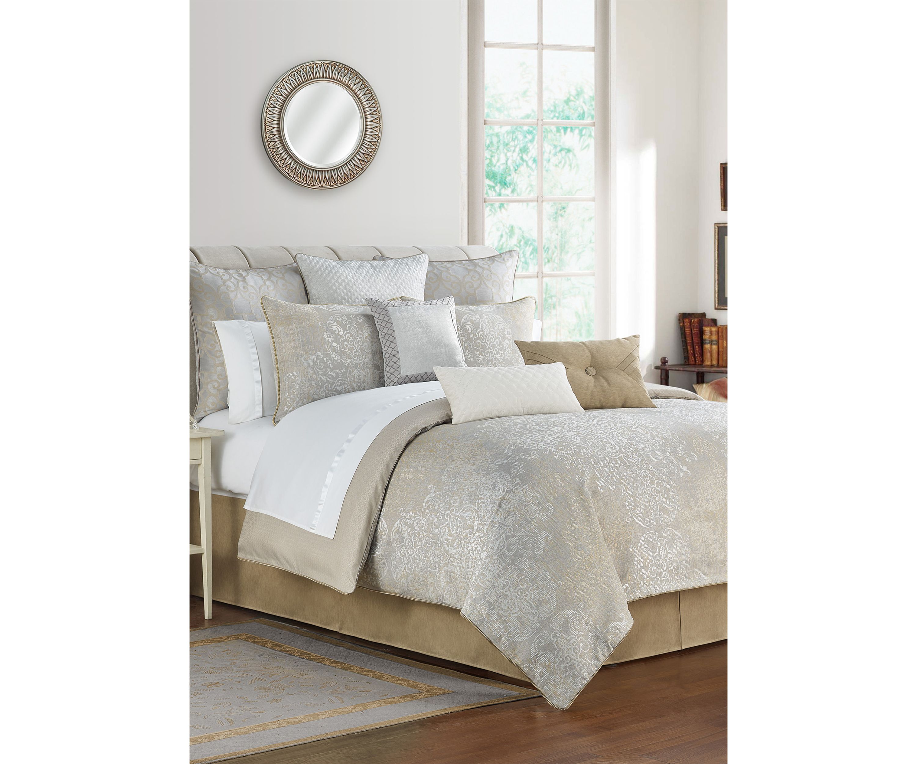 Maritana Queen Jacquard 4-Piece Comforter Set