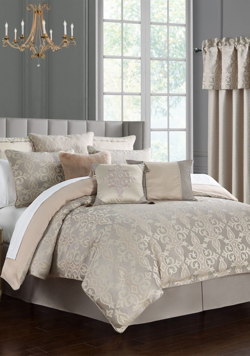 Travis 4 Piece Comforter Set