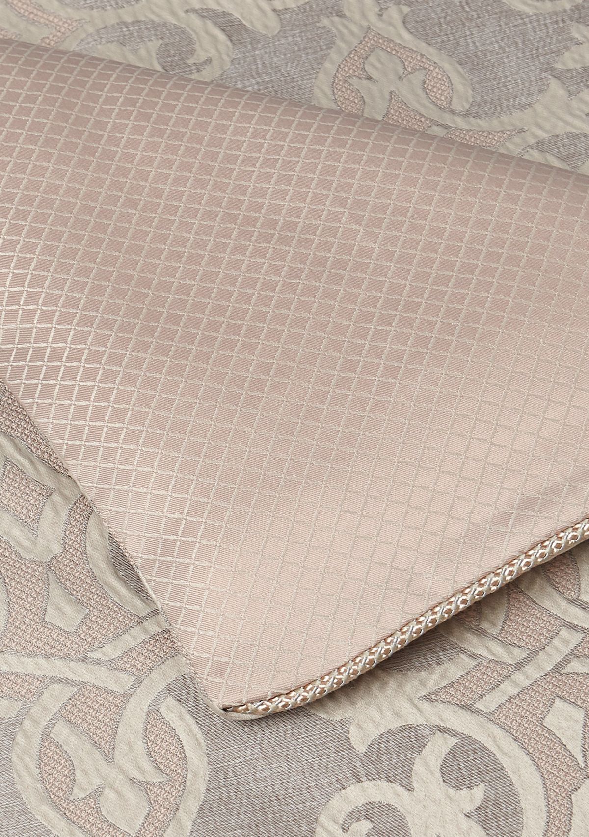 Travis 4 Piece Comforter Set