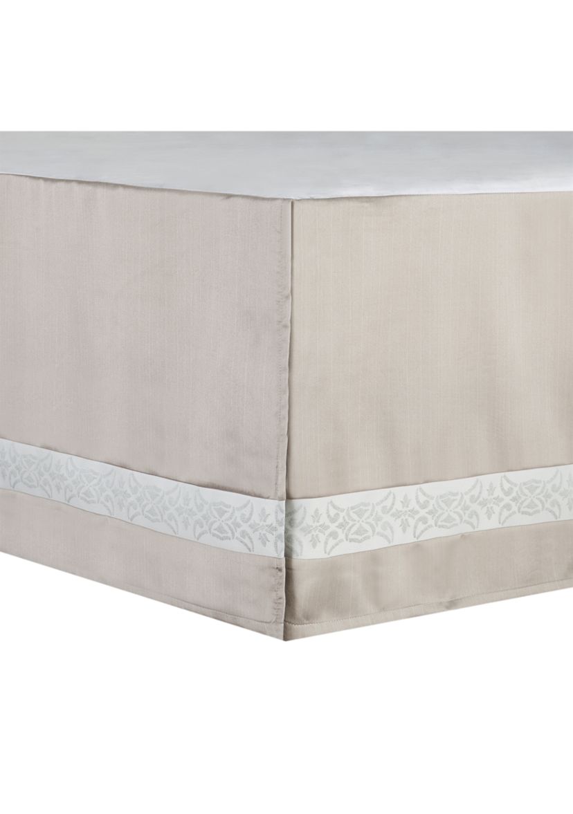 Gwyneth Comforter Set