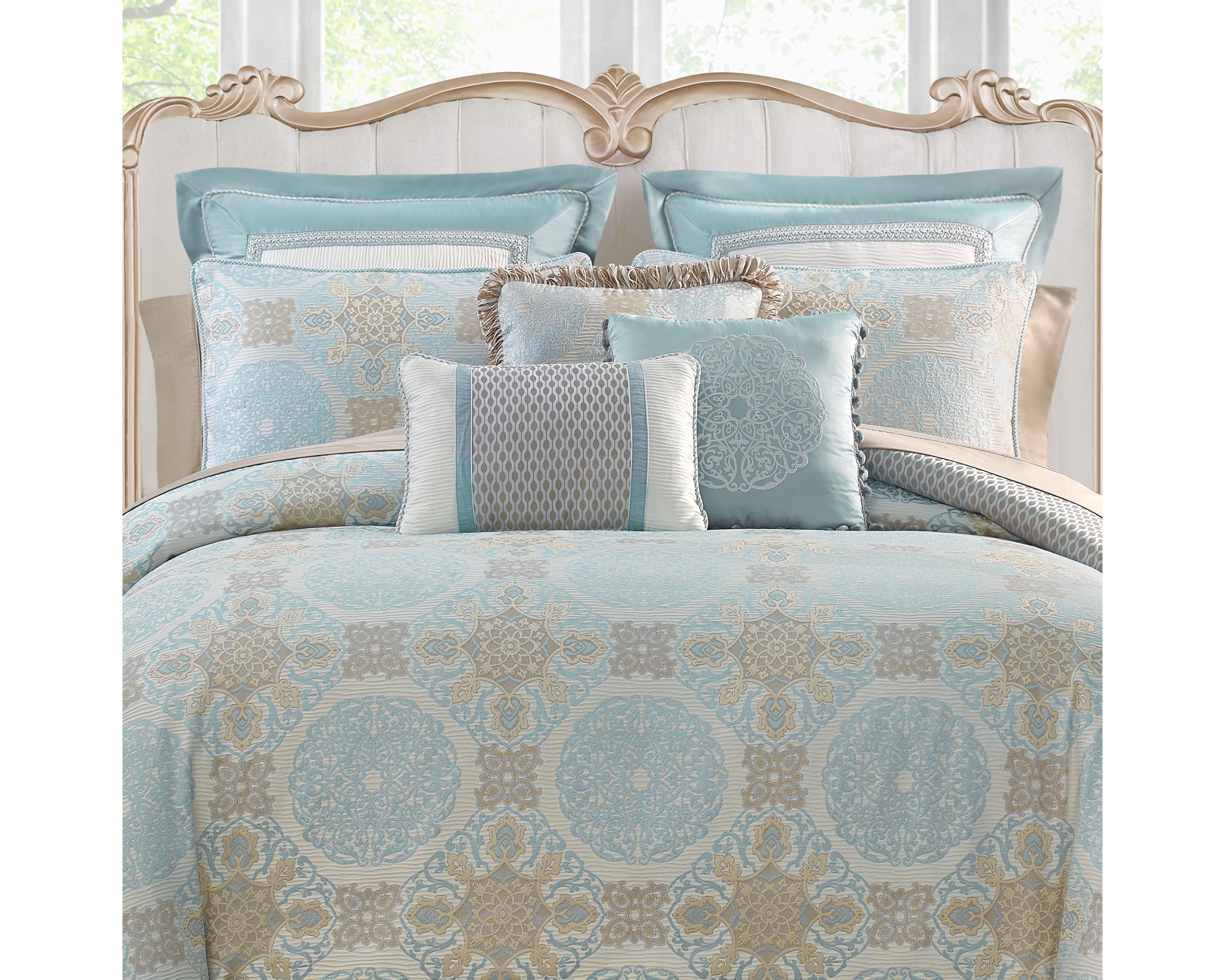 Jonet 6PC. Comforter Set