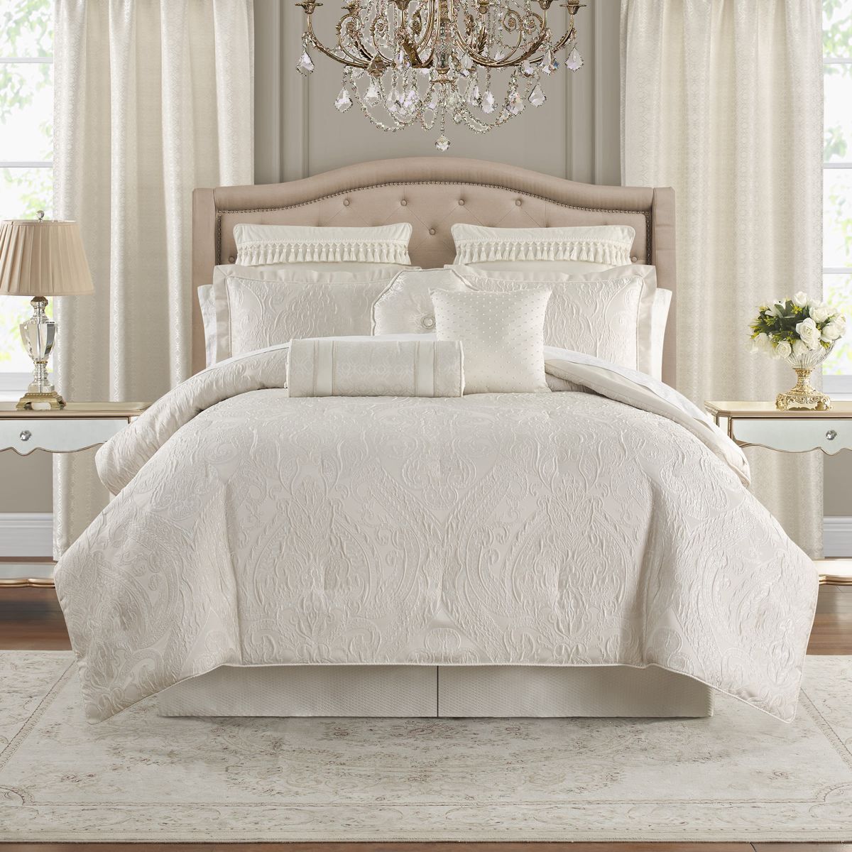 Aragon 6 Piece Queen Comforter Set