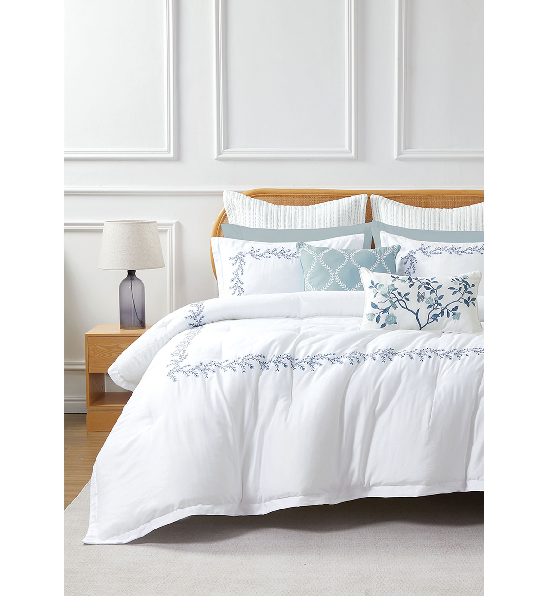 Waterford Living Leaflet Comforter Set