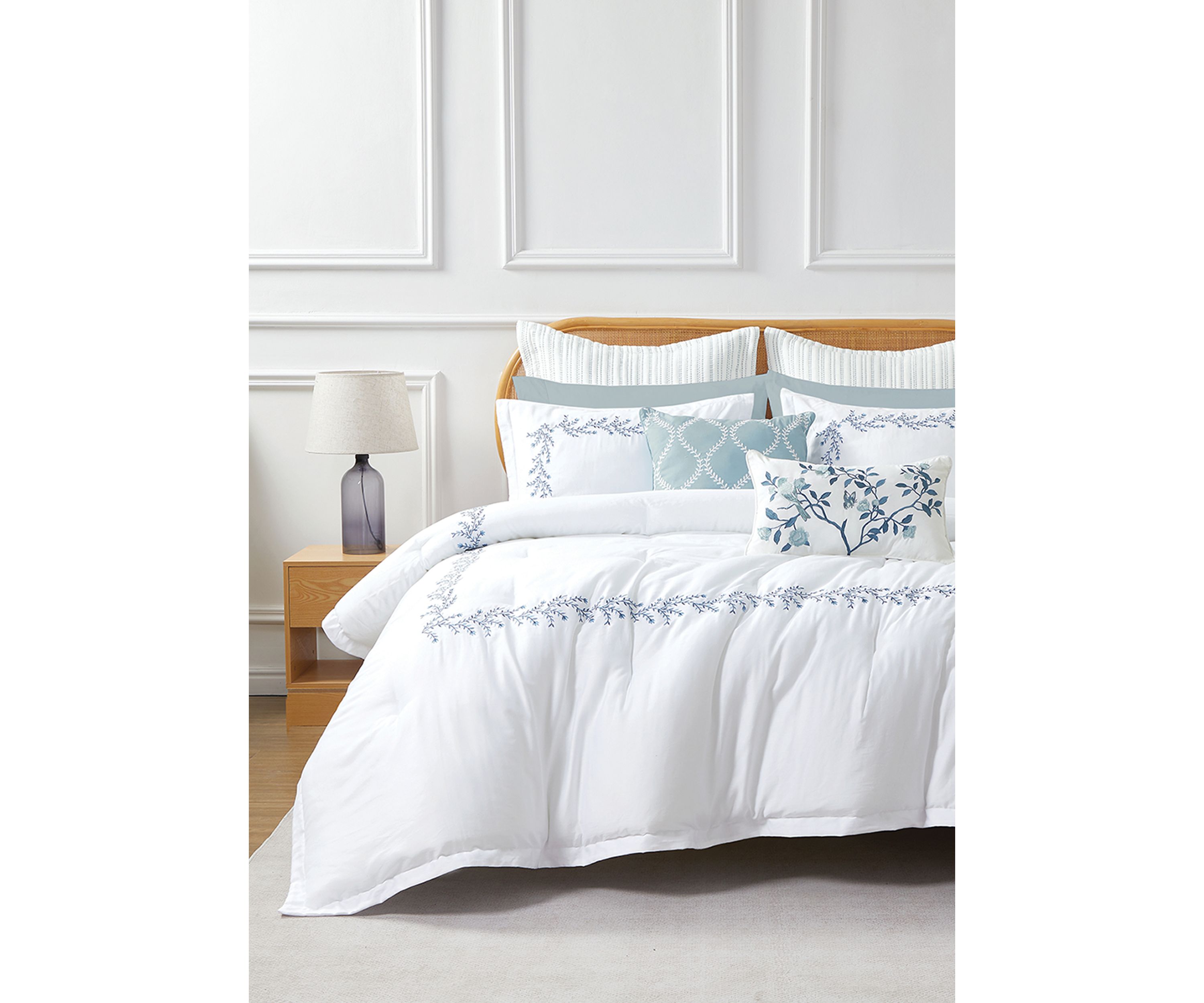 Waterford Living Leaflet Comforter Set