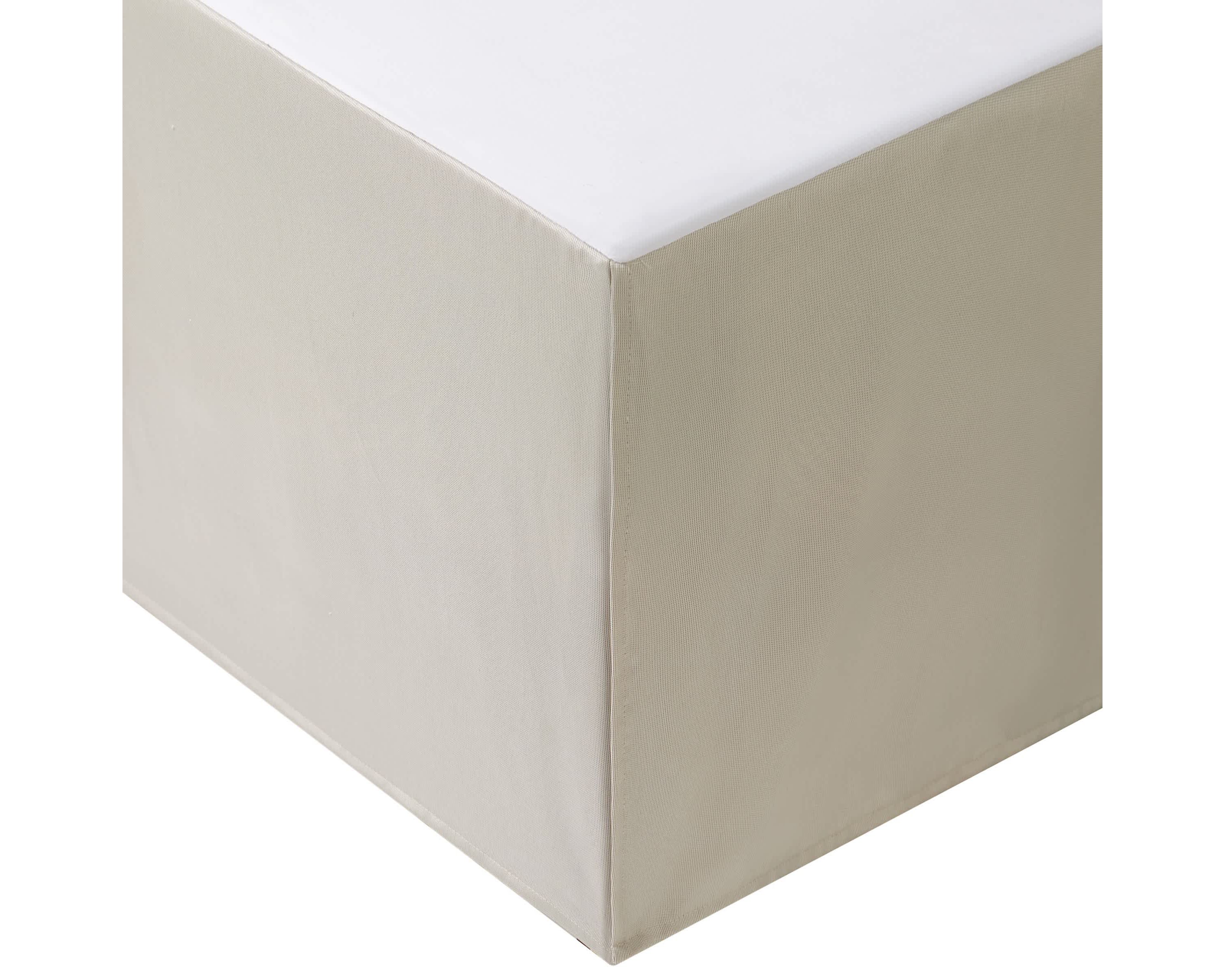 The large scale woven damask with an hourglass design provides a stunning update to your bedroom. The ivory and platinum four piece set includes a comforter with matching pillow shams and center pleat bedskirt.