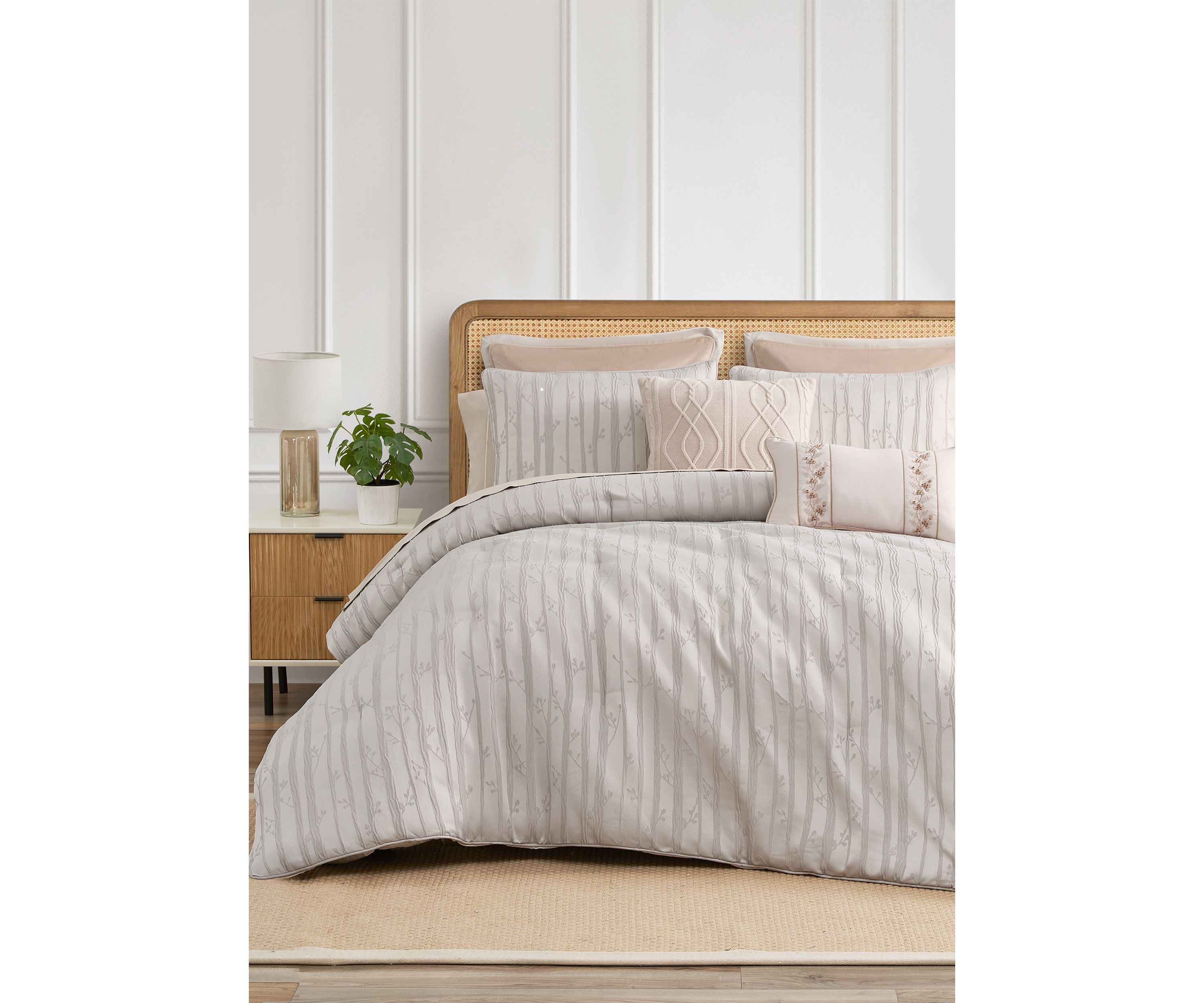 Wythe Comforter Set