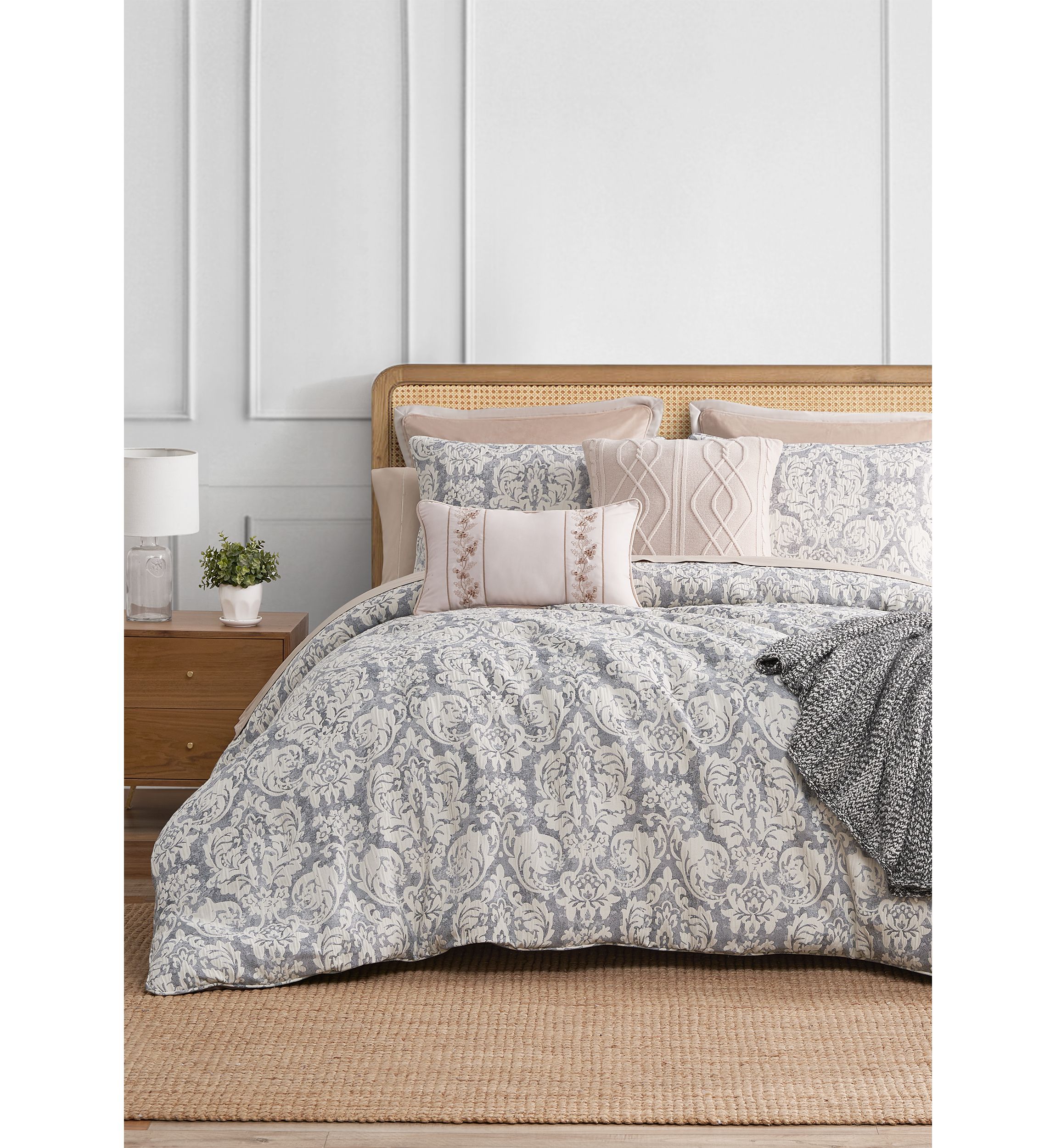 Lyndsay 3 Piece Charcoal Comforter Set