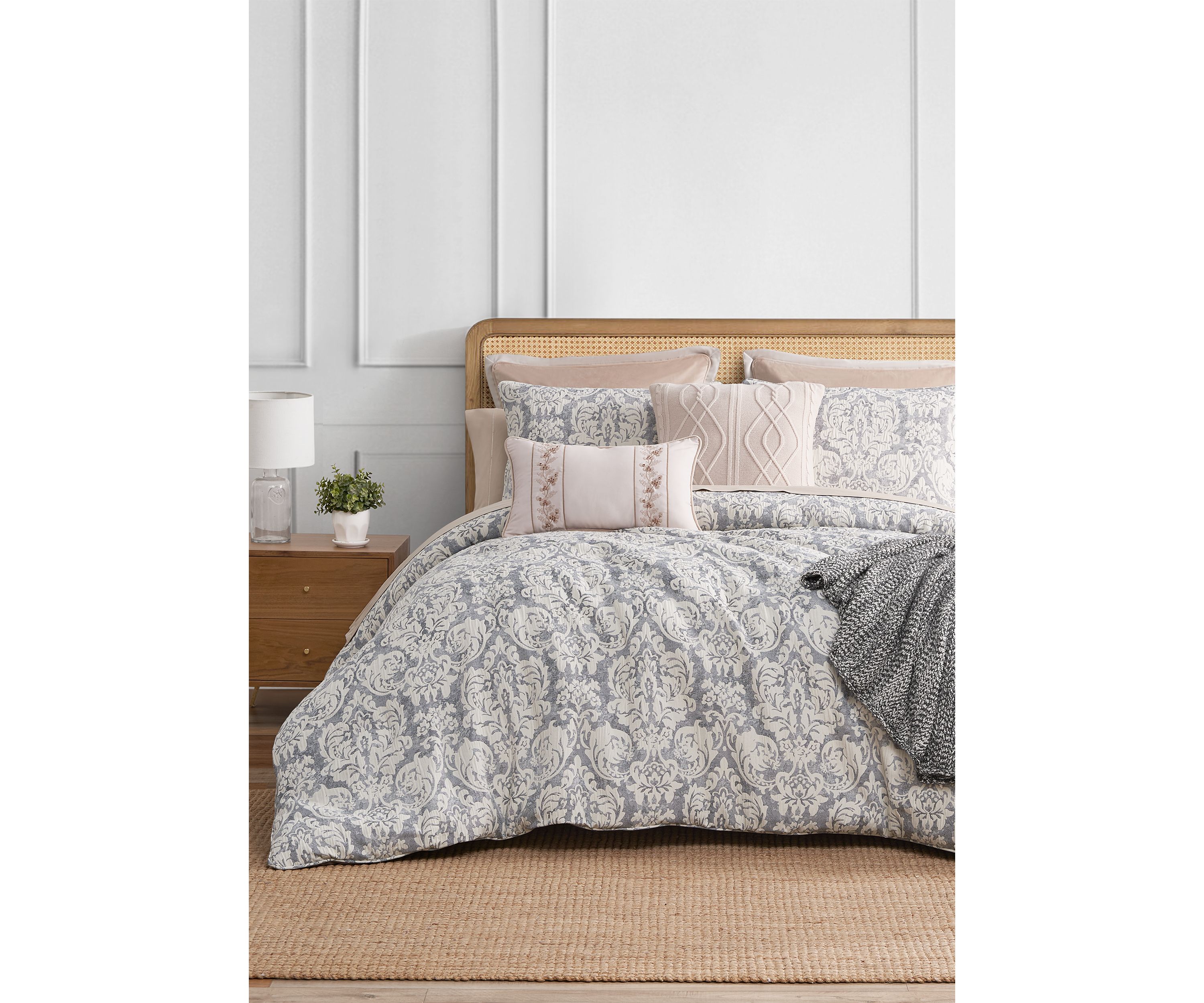 Lyndsay 3 Piece Charcoal Comforter Set