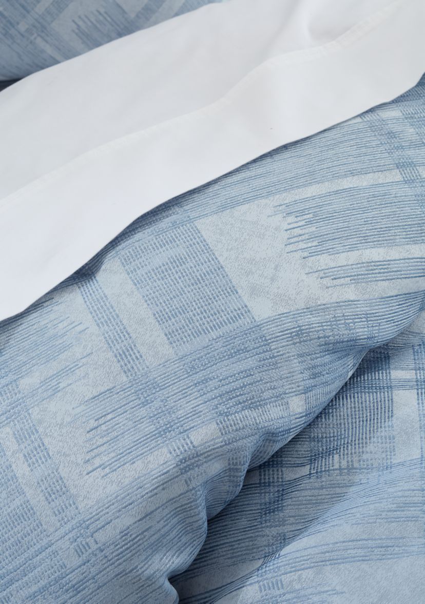 Criss Cross Comforter Set