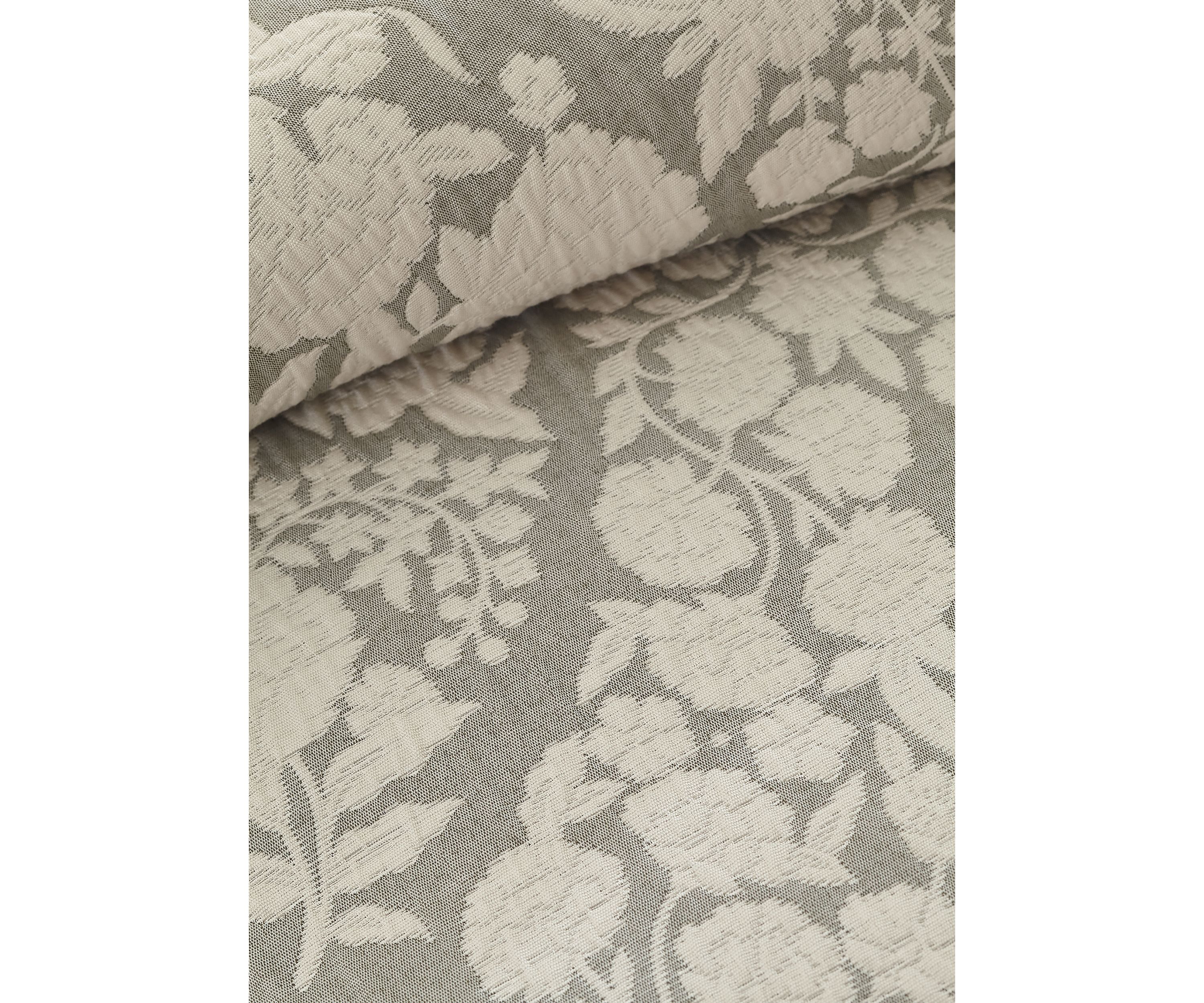 Fallon Comforter Set
