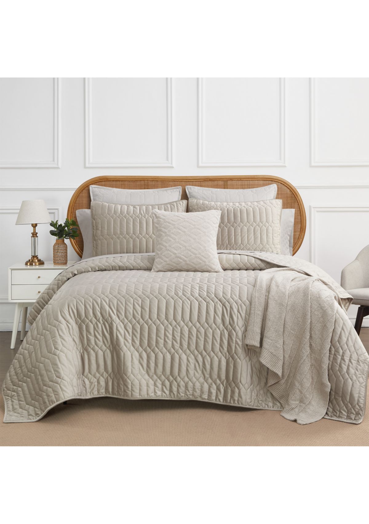 Lucia Quilt Set