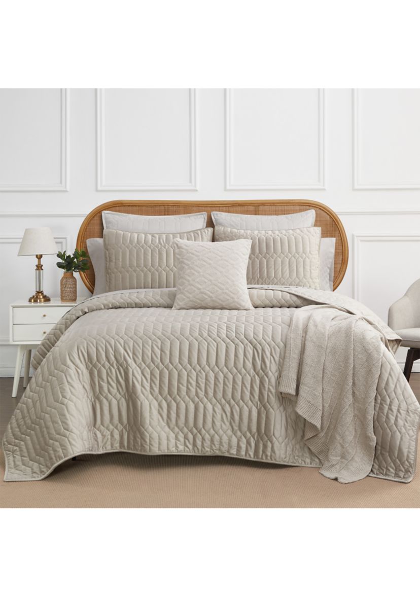 Lucia Quilt Set
