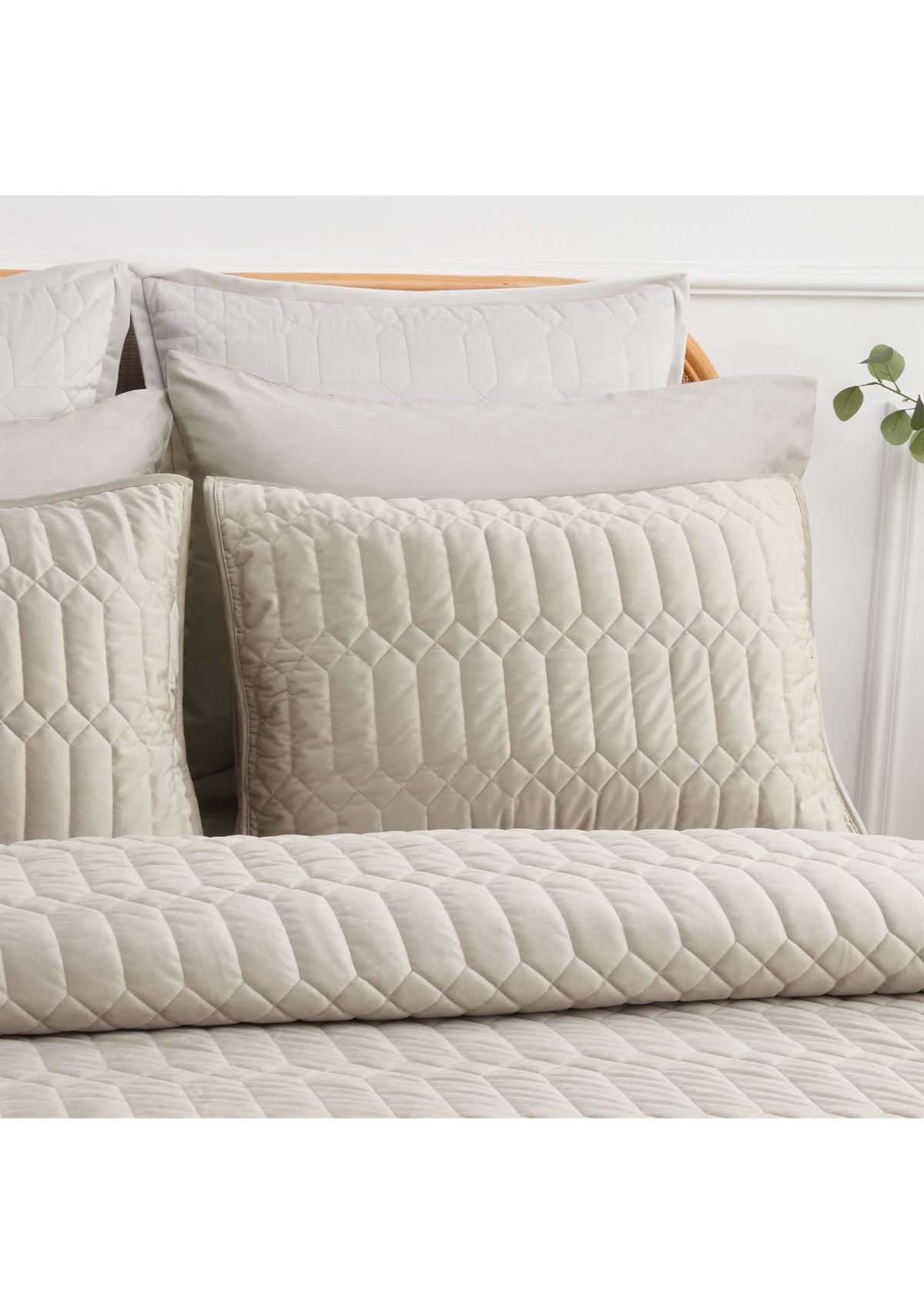 Lucia Quilt Set