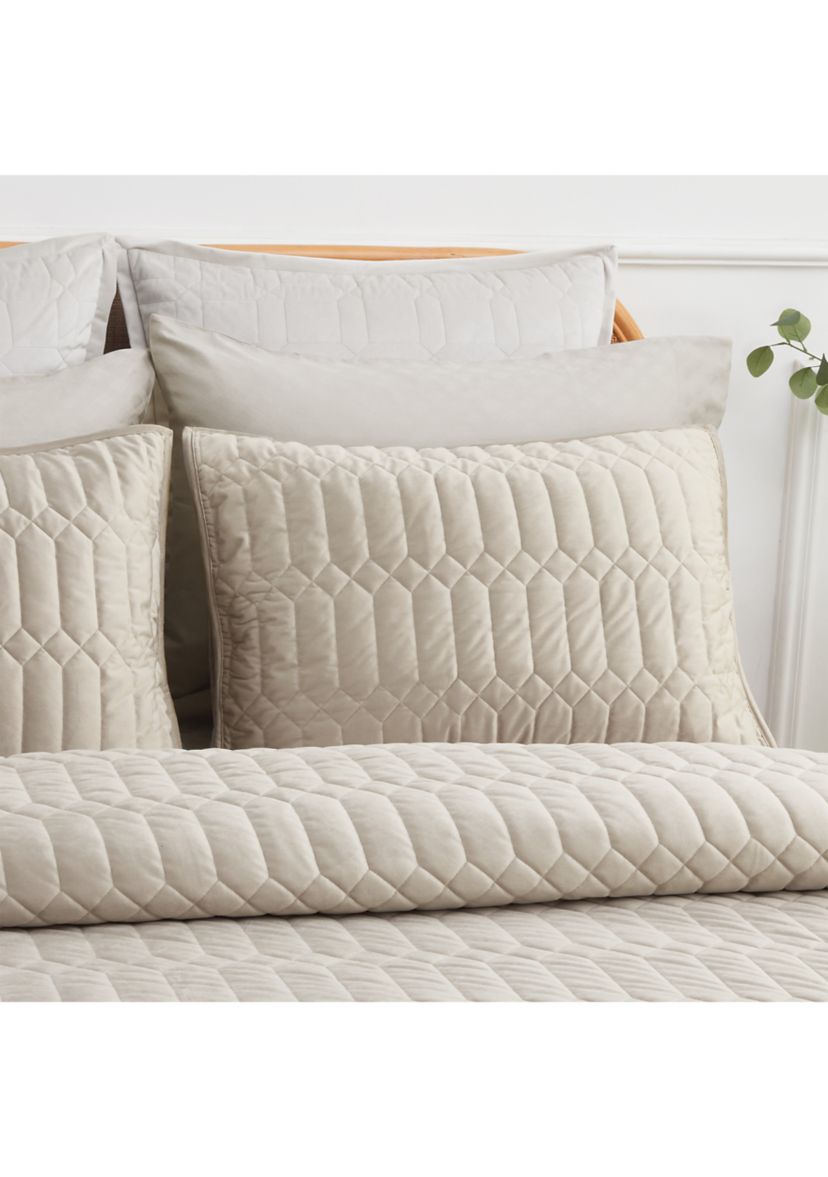 Lucia Quilt Set