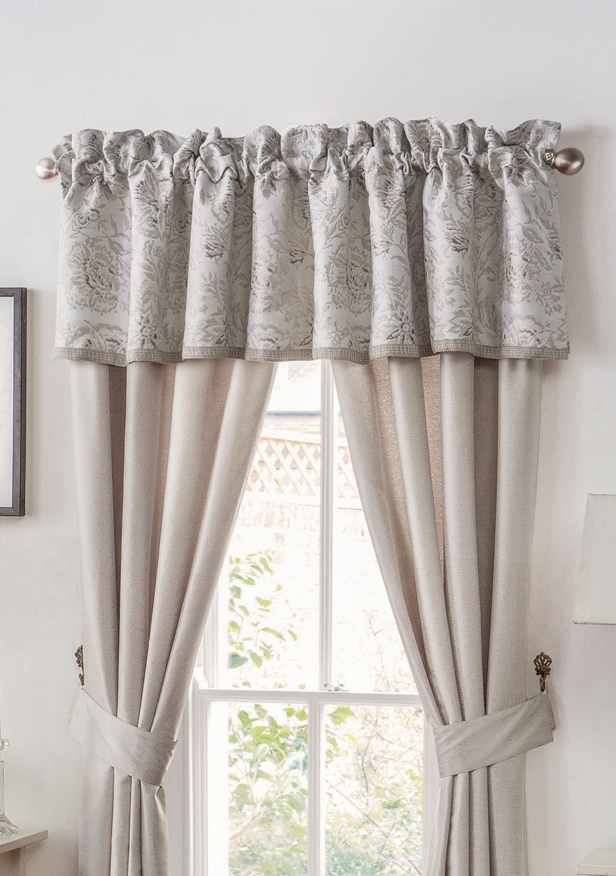 Sophia Window Valance