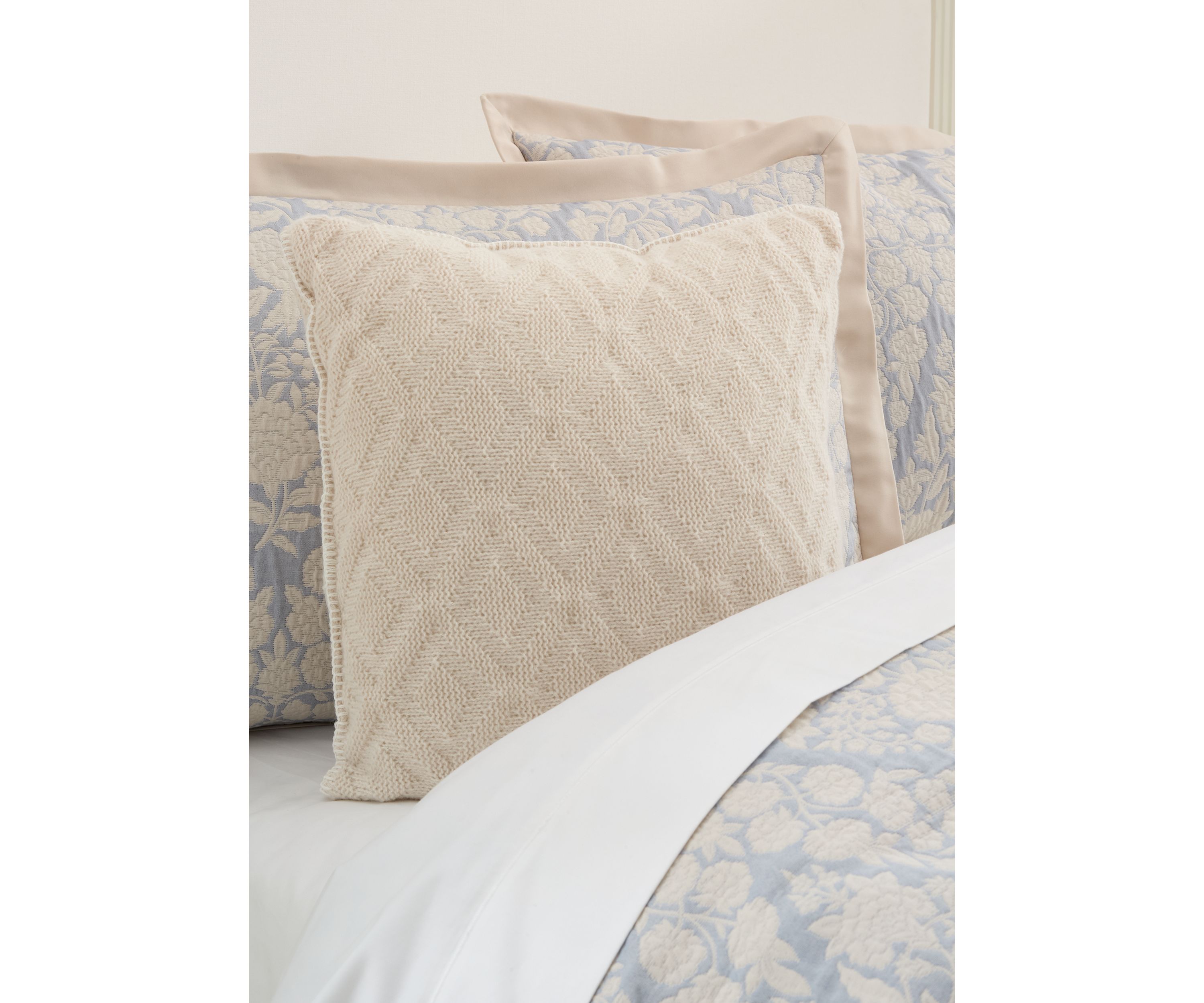 Knit Decorative Pillow