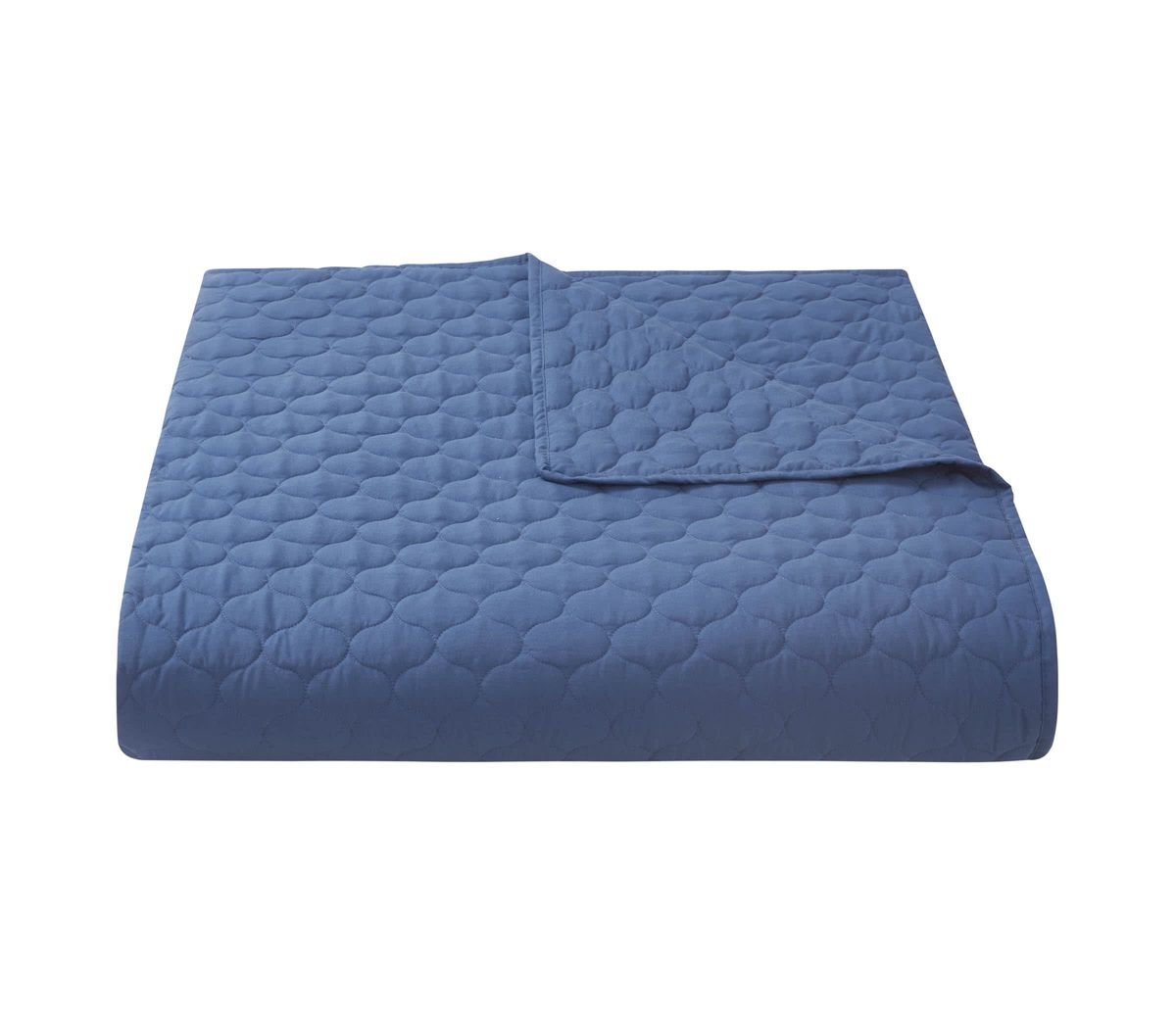 Brighten your bedroom with the Zinnia Blue 5pc Comforter and Quilt Set. Featuring a vibrant red floral print with a reversible blue quilt, this set includes a comforter, quilt, 2 shams, and a decorative pillow—perfect for bold style and cozy, layered comfort year-round.