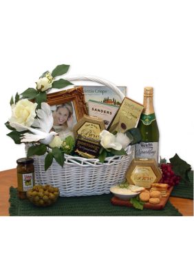 Wedding Gift Box: Celebrate Love (Mr/Mrs), Wedding Gift Basket, Wedding  Present Gift Basket