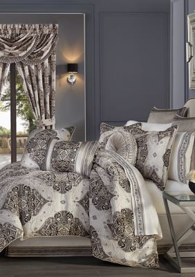 J. Queen New York Vera Silver Bedding Collection